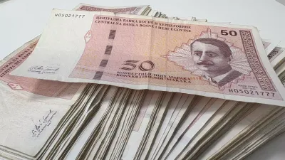 Građani podižu marke, ali i eure