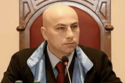 Planira ga se lažno predstaviti kao Ostaloga