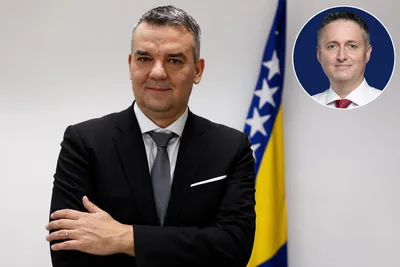 Bećirović se uporno trudi biti veći Bošnjak od SDA-ovaca