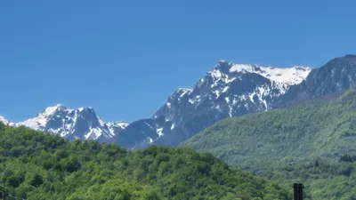 Pogled na snježne vrhove Prenja