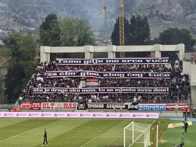 Ultrasi su se vratili na svoju tribinu u svom poznatom stilu